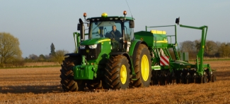 John Deere 6215R